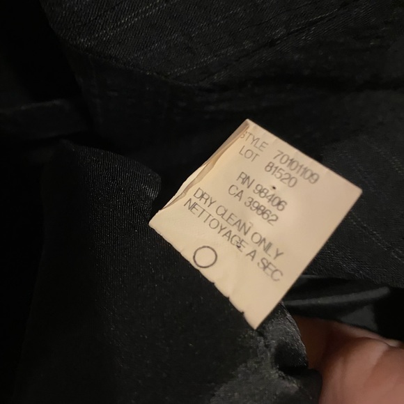 Theory gently worn black striped women’s blazer - Picture 8 of 10